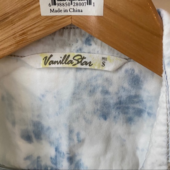 VANILLA STAR Blue Acid Wash fitted Button Up Shirt - Picture 3 of 5